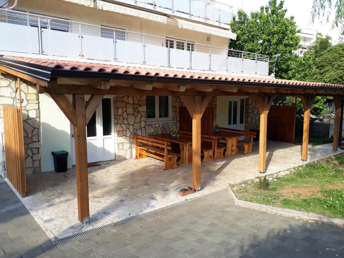 Apartments Roko كوسترينا المظهر الخارجي الصورة