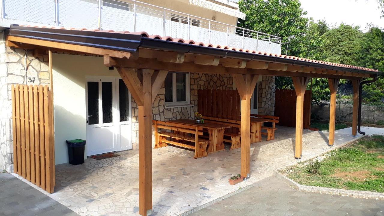 Apartments Roko كوسترينا المظهر الخارجي الصورة
