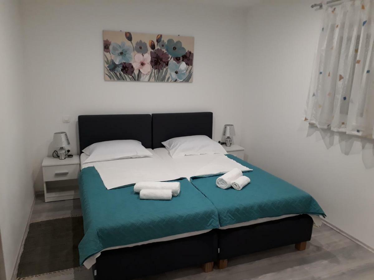Apartments Roko كوسترينا المظهر الخارجي الصورة